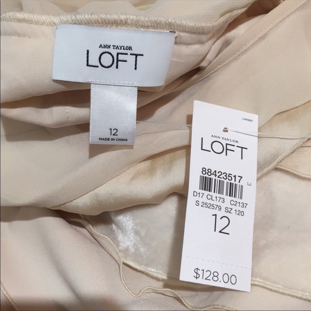 Loft tiered dress in Nude color Size 12 - Picture 4 of 5
